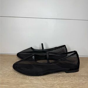Wild diva mesh flats